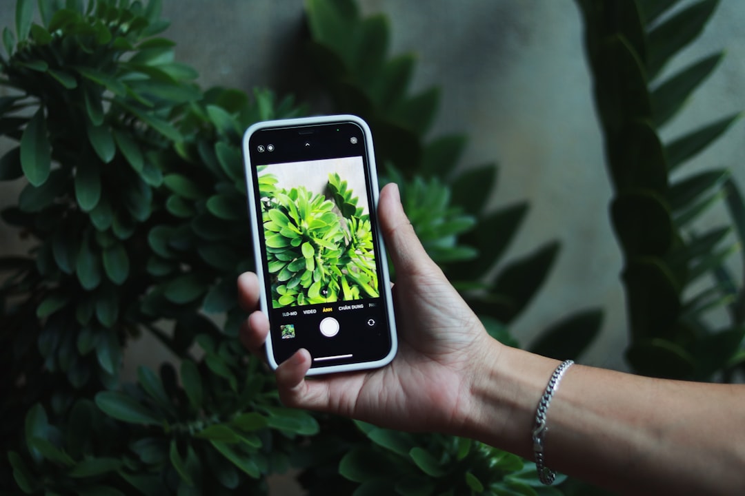 Plant Care & Identification App: Smart Plant Companion