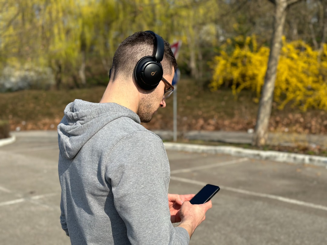 Christian Worship App: Stream Faith-Based Music Anytime