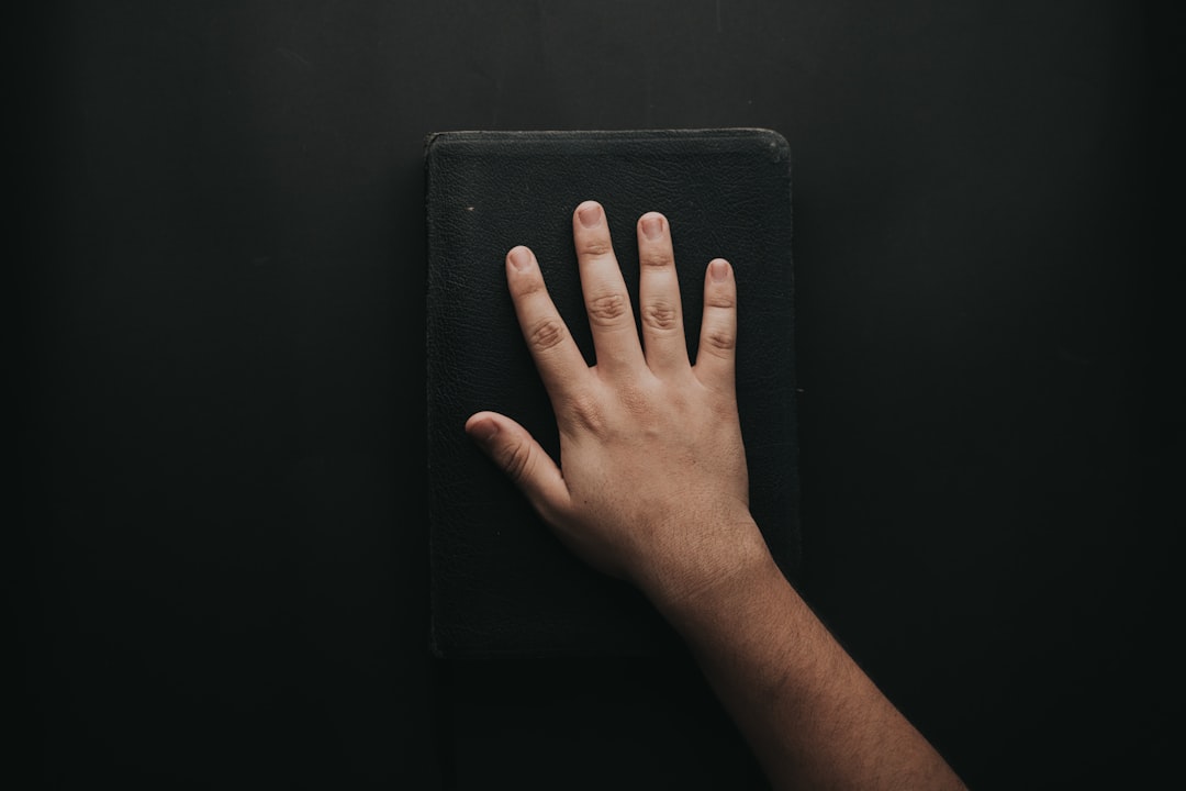 Christian Message App for Easy WhatsApp Sharing